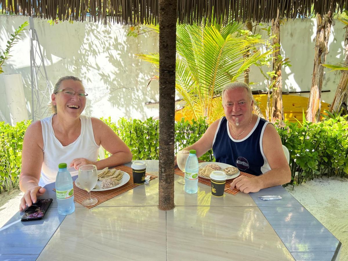 Island Guest Hotel Maamendhoo Buitenkant foto