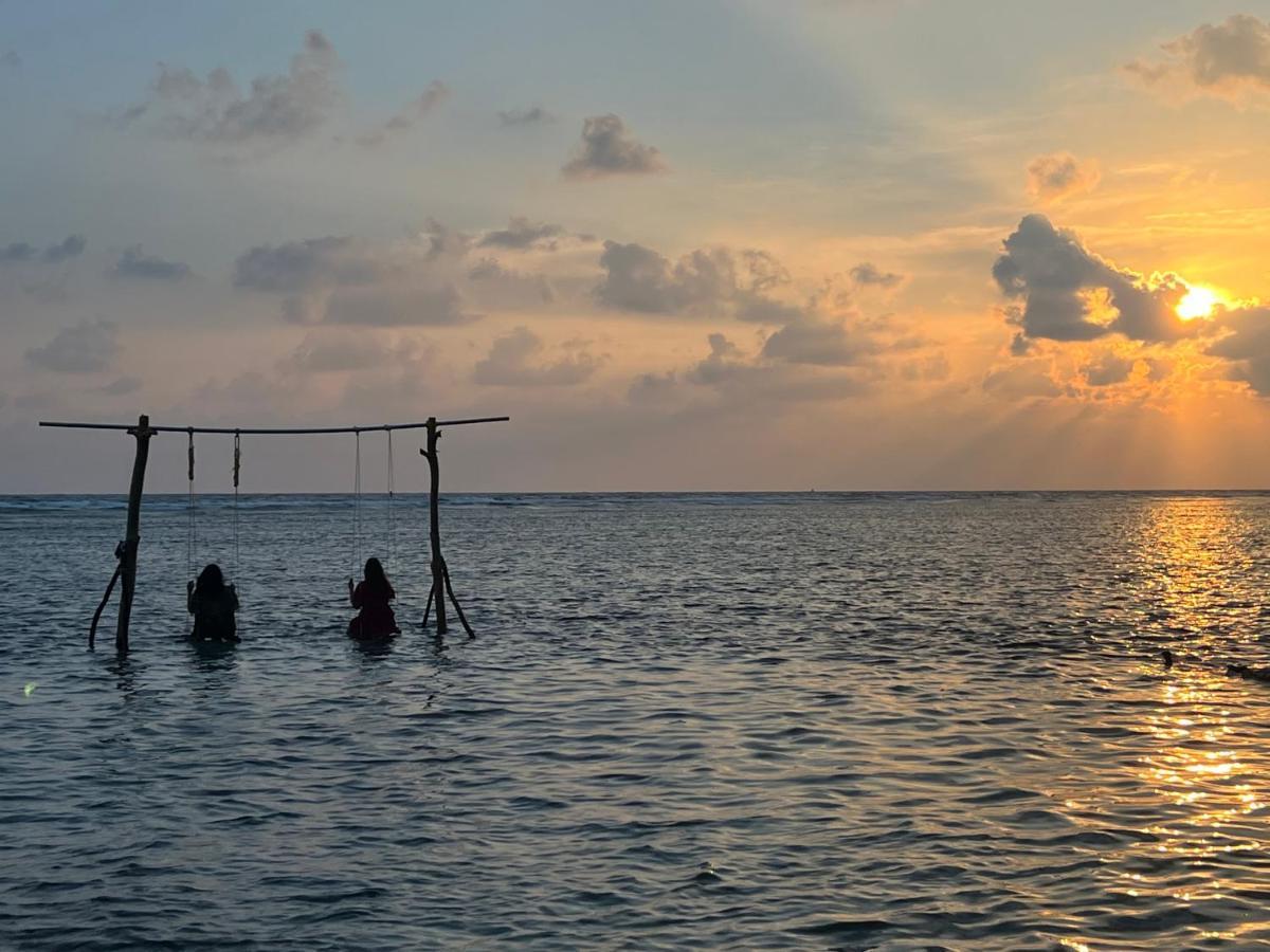 Island Guest Hotel Maamendhoo Buitenkant foto